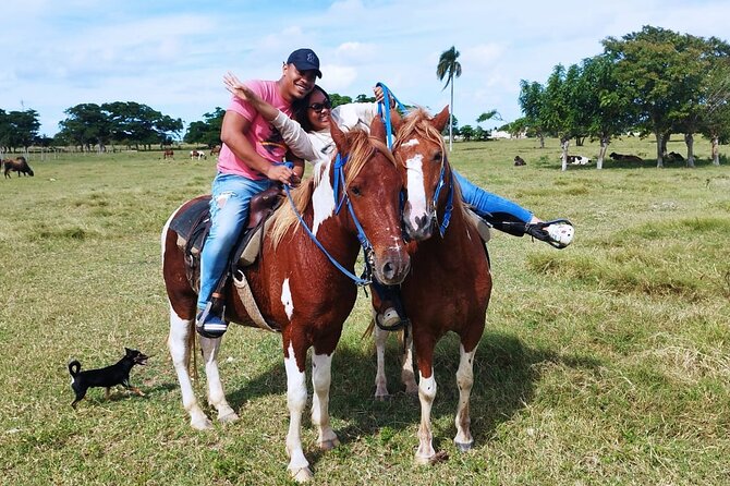 2-Hour Horseback Riding Tour at Sunset from Punta Cana - Inside Rancho Un Regalo de Dios: the pre-ride pause you’ll appreciate