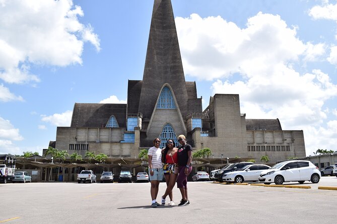 5 tours in 1 (Eco Farm/Horseback/City Tour/Buggy/Zipline) - Ziplining over the river and towers: when the views finally hit