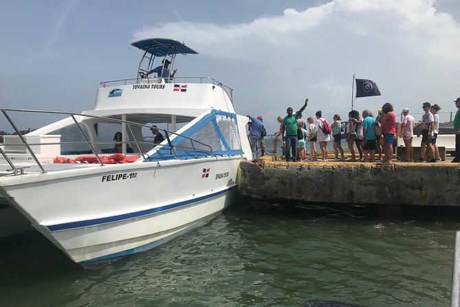 Adventure in the bay of samana and waterfall El limon from punta cana - Transportation reality check: transfers, vehicle changes, and timing