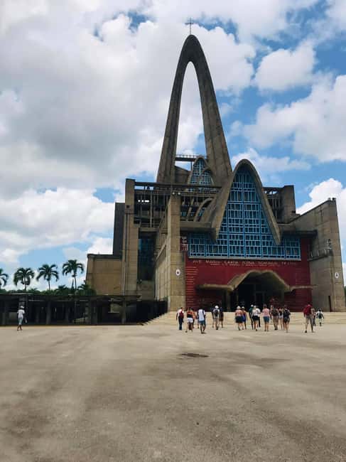 All-Inclusive Day Trip from Punta Cana: DR Culture Immersion - A mountain family visit: home life, food, and real conversation