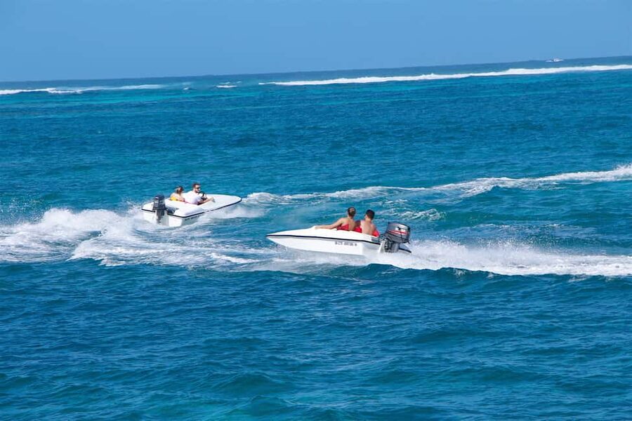 Bávaro: Speed Boat and Snorkeling Trip - Small Group Numbers and the Guide’s Role (Including Yon)