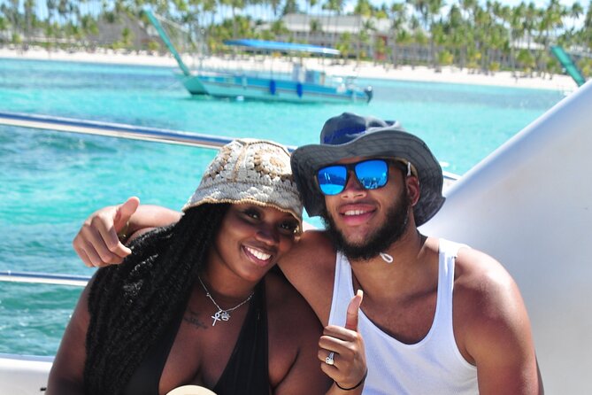Best Party Boat Adults Only with Open Bar - What’s Included (and What You Need to Bring)