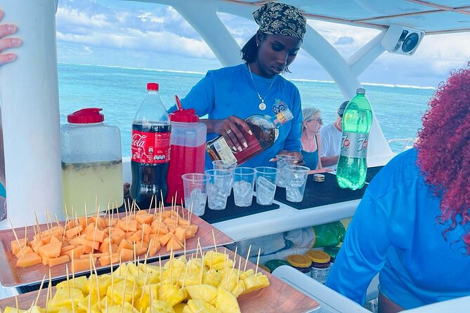 Best Party Boat Adults Only with Open Bar - Who This Adults-Only Party Boat Fits Best