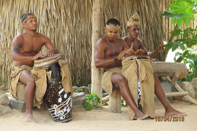 Boogies Adventure, Private Cave, Taino Show - The ranch + Taino Village at Domitai Park: what the show is really for