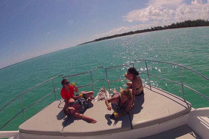 Cap Cana Private Family Catamaran - The 3-hour flow: cruise, fishing/snorkel stops, pool time