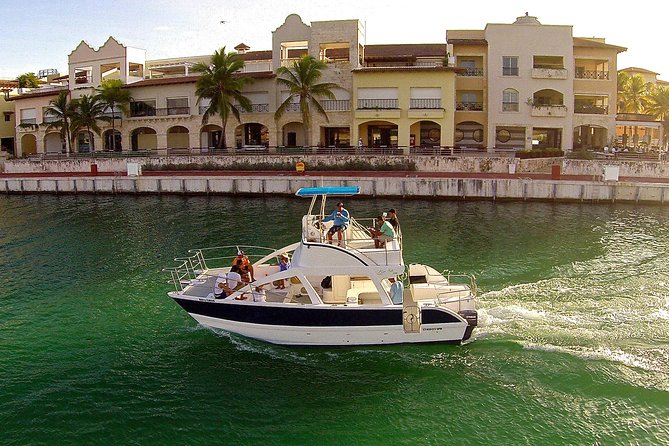 Cap Cana Private Family Catamaran - Getting on board at Cap Cana Marina (and why timing matters)