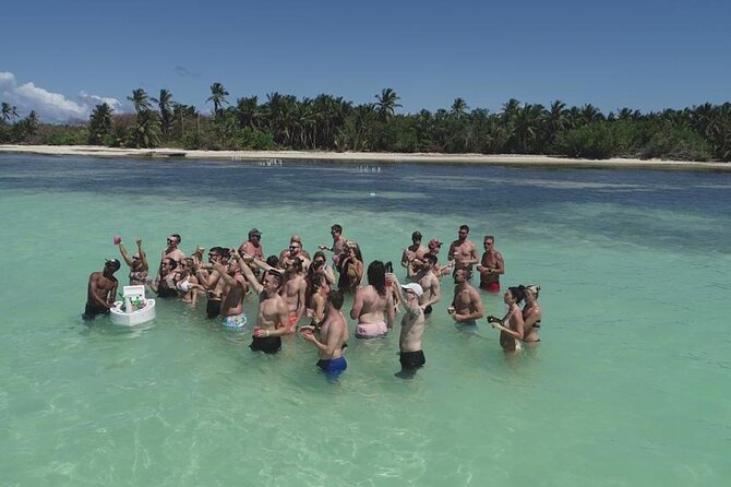 Caribbean Party Boat - Drinks and snacks: fun on tap, not a full meal