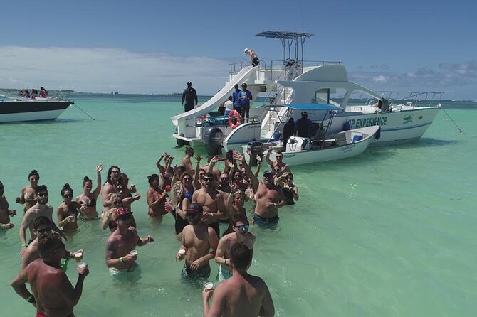 Caribbean Party Boat - Crew energy and entertainment: why it matters more than you think