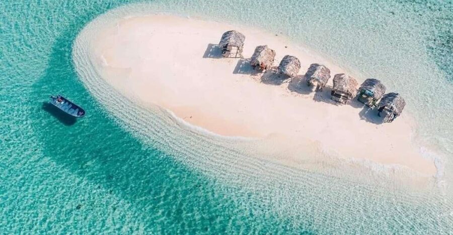 Cayo Arena: Paradise Island and Mangroves Tour - Group Size and Guide Language: Staying Comfortable for the Whole Day