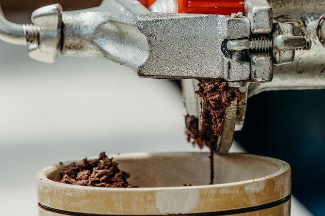 Chocolate Master Class & Taino concept Store - Bean-to-bar lessons: the story behind the flavors