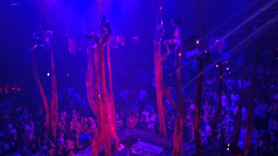 Coco Bongo Disco - The Included Snack: Don’t Overestimate It