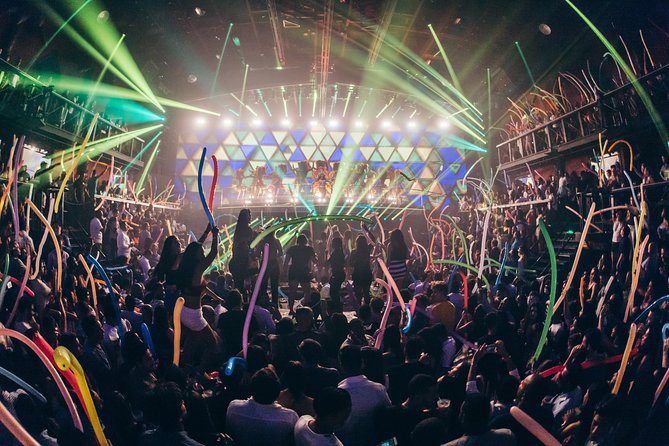 Coco Bongo Punta Cana with Open Bar and hotel/resort pick up - Pickup reality: timing, air-conditioned comfort, and what can go wrong