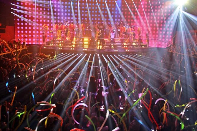 CocoBongo Punta Cana Entry ticket with Entertainment and Open Bar - Entering the Venue: Open Bar vs Gold Member (and the Skip Line)
