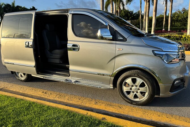 Confortable and privaste transportación from puj Airpot - Price and value: what $20 per person really buys