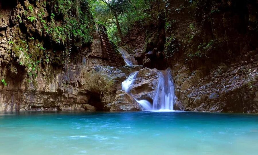 Damajagua Waterfalls Tour with Lunch - Damajagua Falls: why this tour feels different from typical water trips