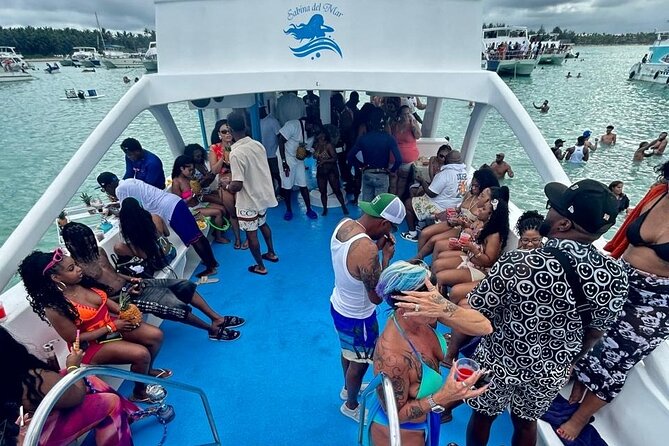 DE Hip Hop Boat Party for Adults and Free Drinks Only - Price and Value: What $64 Actually Buys