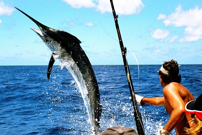 Deep Sea Fishing Tour - The 7:30 am plan from Cabeza de Toro Beach