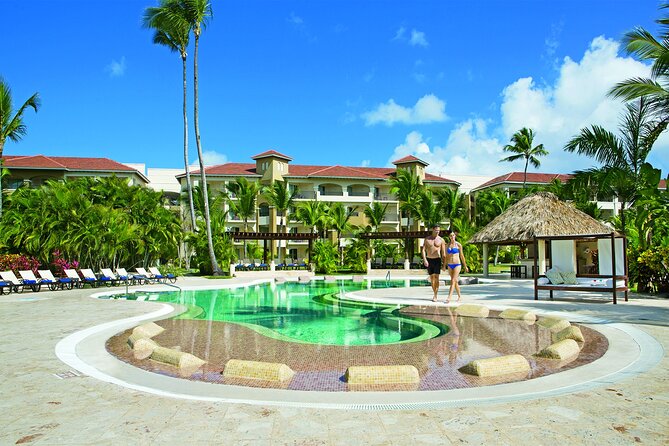 Dreams Royal Beach - Round Trip Shuttle - Punta Cana Airport - Private vs. shared transfer: why this one feels easier