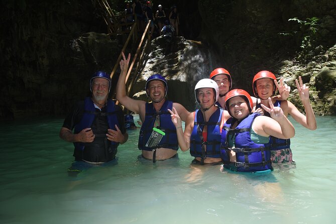 Excursion in Damajagua's 7 Waterfalls With Food Included DR! - Quick reality check: what this tour feels like