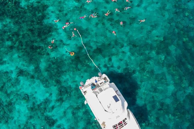 Excursion to Catalina Island and Snorkeling from Punta Cana - Boarding the Paraíso: Comfort items that help the day feel smoother