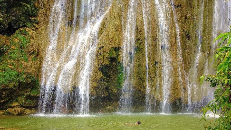 Excursion to Samaná, El Limón Waterfall and Bacardi Island from Punta Cana - The catamaran ride to Samana: breaks built into the schedule