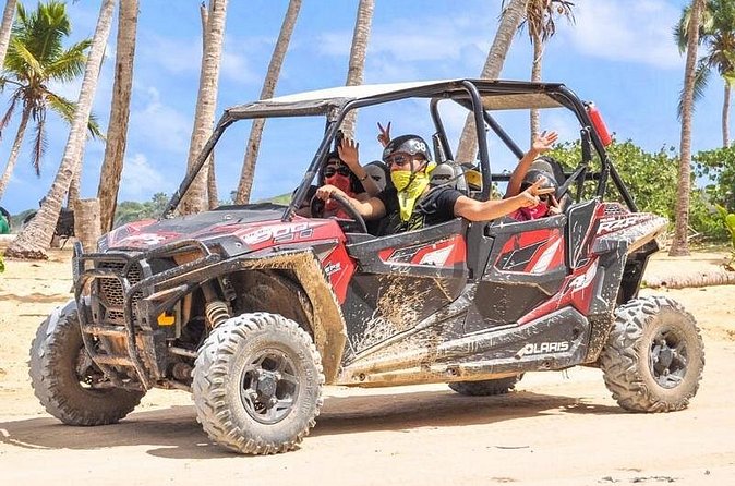 Family Polaris - Suzuka Tours Punta Cana - Pickup, mobile ticket, and keeping the group under control