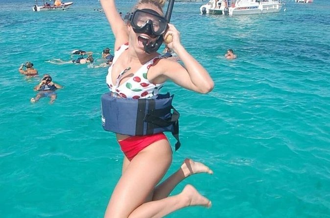 Fiesta en el Mar: Party Boat Punta Cana - Stop 2 at Bavaro Beach: DJ beats, open bar, and the party shift