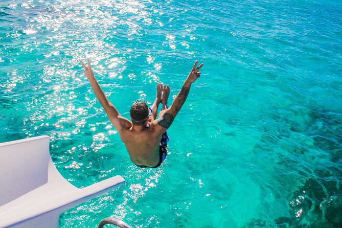 Float & Feast Private Party Cruise with Premium Buffet & Open Bar - Photos and dolphin moments: how to get the most out of included extras