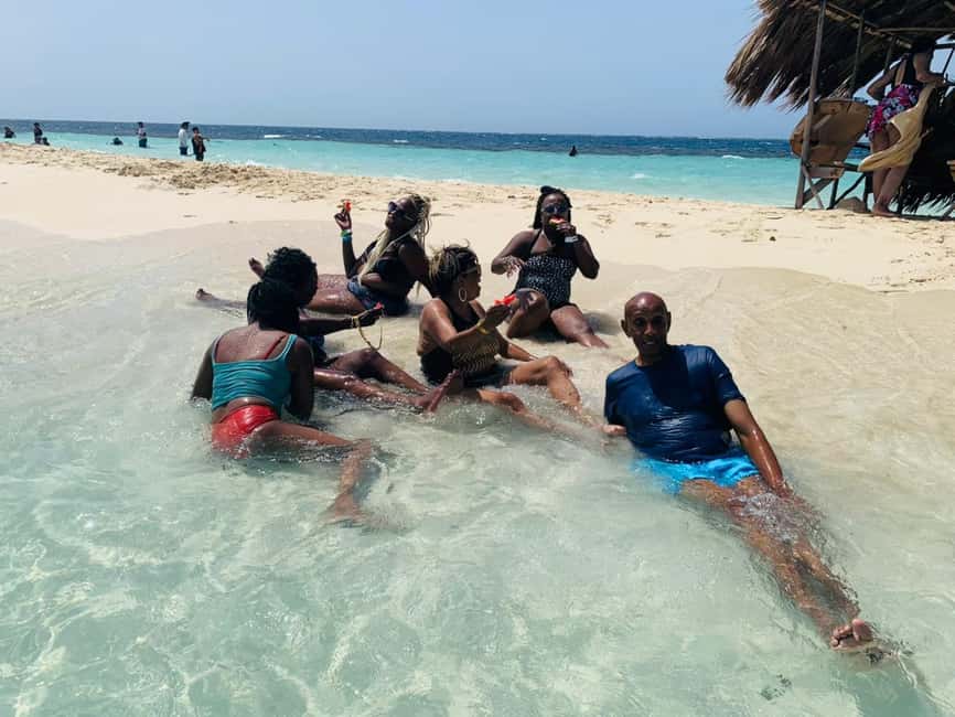 From Puerto Plata: Cayo Arena by VIP Speedboat and Snorkel - The Speedboat Ride Through Mangroves