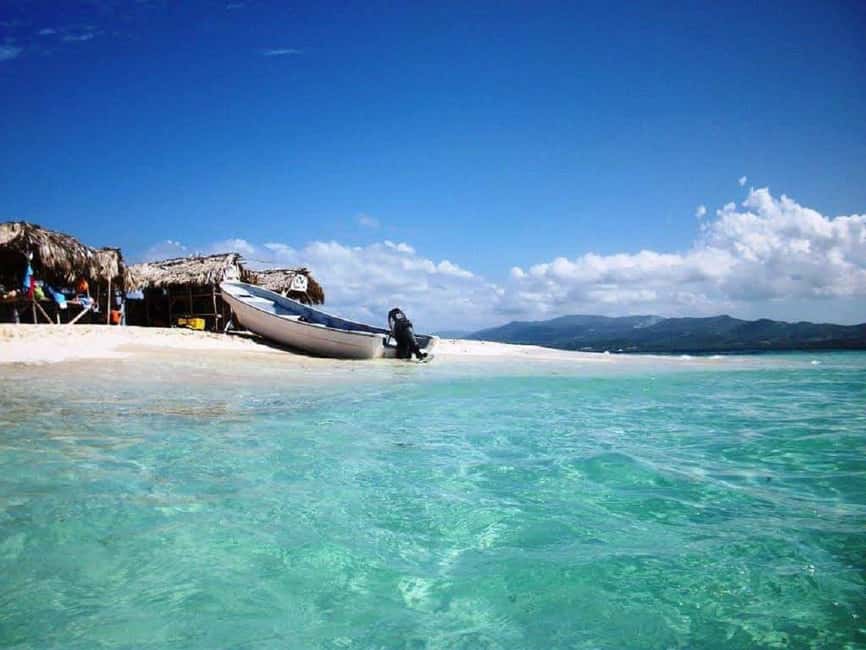 From Puerto Plata: Cayo Arena by VIP Speedboat and Snorkel - The Monte Cristi Province Stop on the Way Back