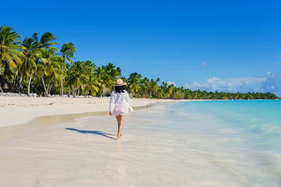 From Punta Cana: Catamaran Tour to Saona Island with Open Bar and Buffet - Punta Cana to Bayahibe: the transfer that starts the day right