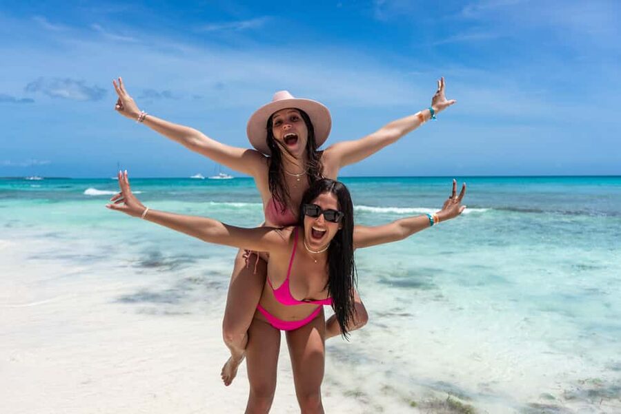 From Punta Cana: Catamaran Tour to Saona Island with Open Bar and Buffet - Saona Island in 3 hours: how to make your beach time count