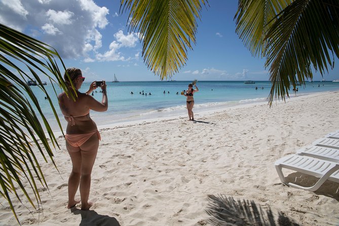 From Punta Cana: Saona Island & Altos de Chavon Day Trip with Lunch and Open Bar - The natural swimming pool stop: a short water break that can be crowded