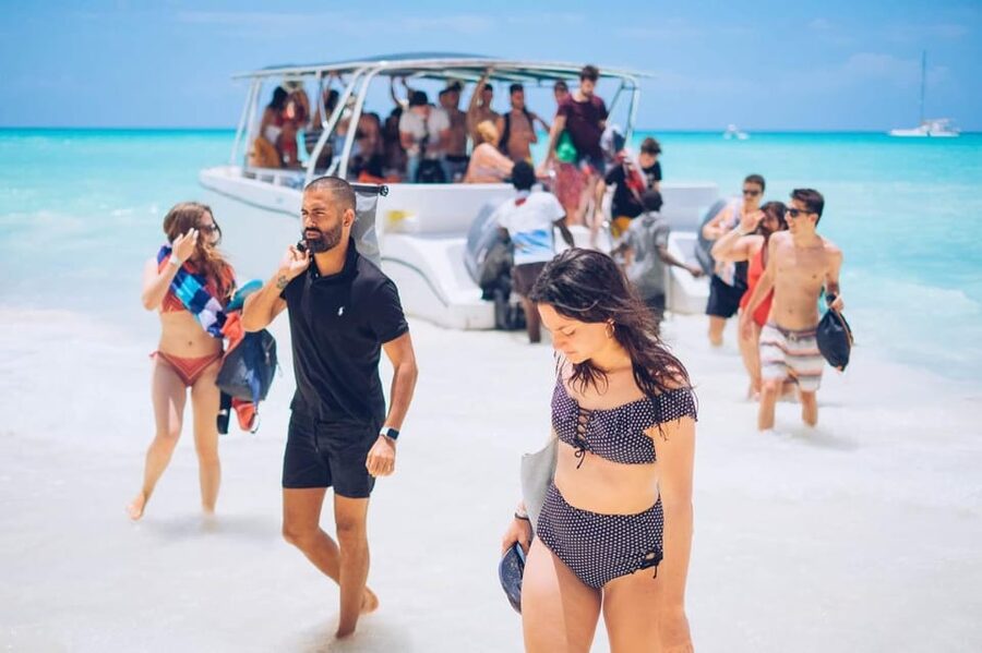 From Punta Cana: Saona Island Day Trip with Buffet Lunch - Price and value: is $65 a fair deal for Saona?