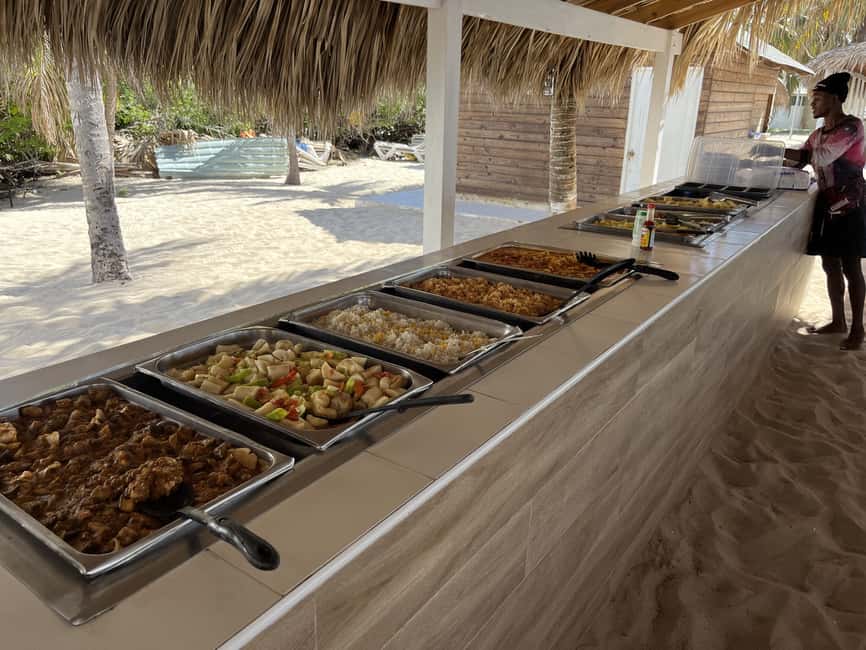 From Punta Cana: Small Group Catalina Island Snorkeling Tour - Beach lunch and relaxation on Catalina: where you should set expectations