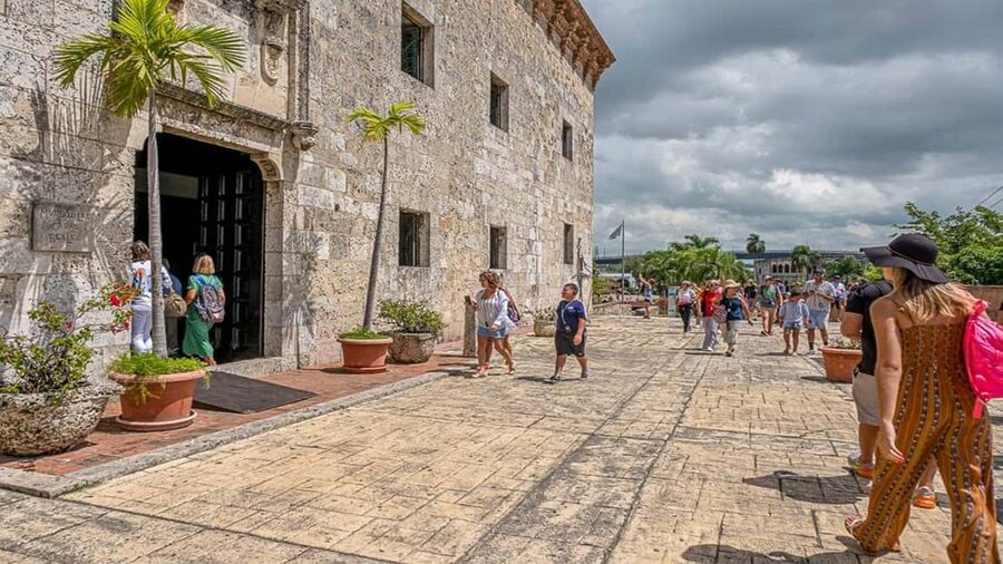 From Santo Domingo: Full day Historical Tour with Lunch - What You’re Really Paying for: Value in Tickets, Time, and a Live Guide