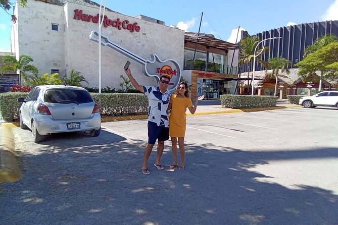 Full Day City Tour of Punta Cana - Bavaro City Center: Olé Supermarket and Everyday Urban Energy