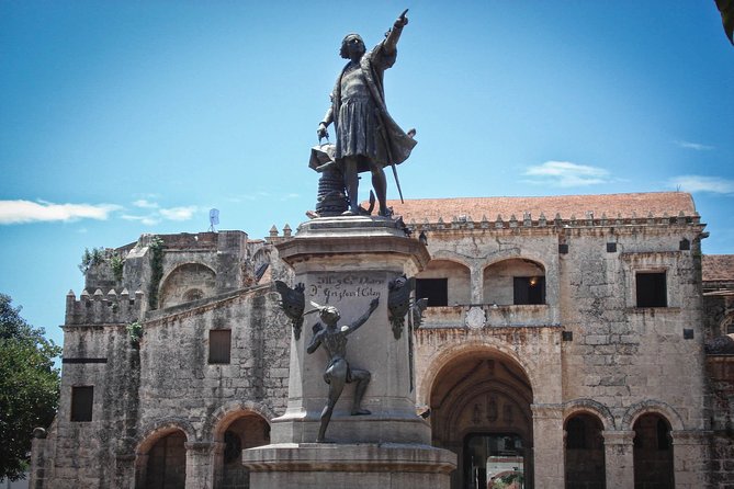 Full-Day Santo Domingo City Tour from Punta Cana - Royal Houses Museum and the Theater stop: quick culture, then back outside