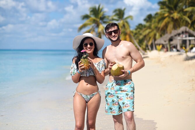 Full-Day Tour to Saona Island Sailing with Lunch and Beverages - Saona Island Day: what you really get for $60