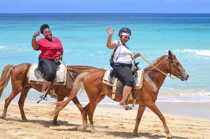 Guided Horseback Ride On The Beach With Pickup From Punta Cana - How big is the group, and does it feel crowded?