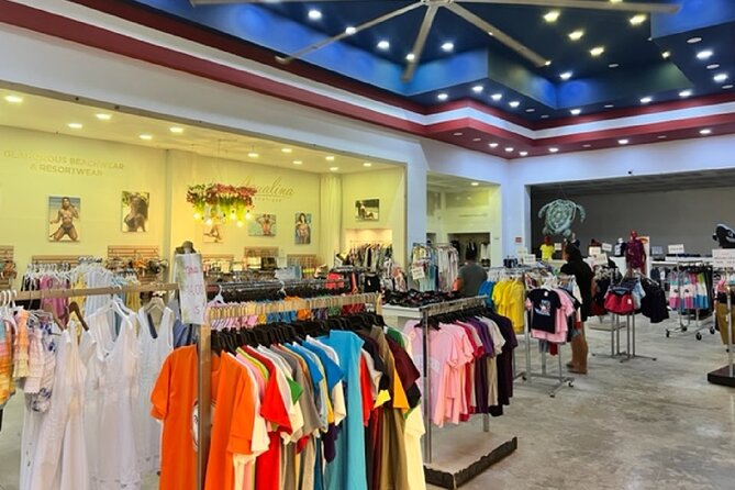 Guided Shopping Tour to Bella Mare Store (Cigars, Chocolate, Rum and Souvenirs) - Shopping Pace: Pressure-Free, Haggling, and How to Stay in Control