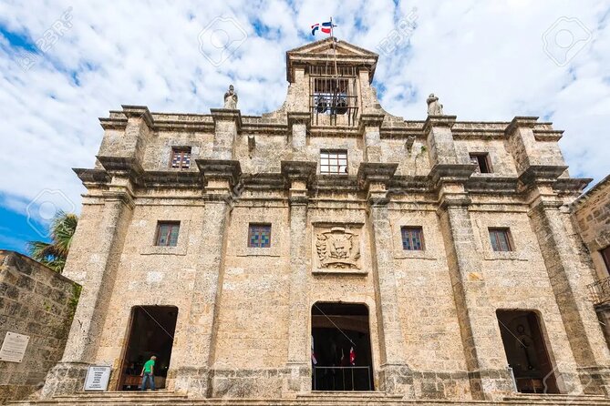 Half Day Excursion Colonial Zone Lighthouse to Colón and Tres Ojos from Santo Domingo - Key highlights