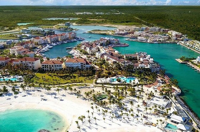 Helicopter tour of Punta Cana - Comfort, Seats, and Weight Limits (The Practical Part)
