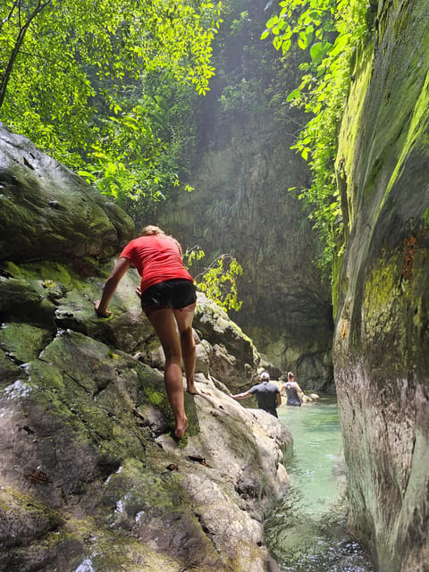 Hiking Tabernacle Thundering Waterfall - Lunch in town: Dominican food that restores your energy
