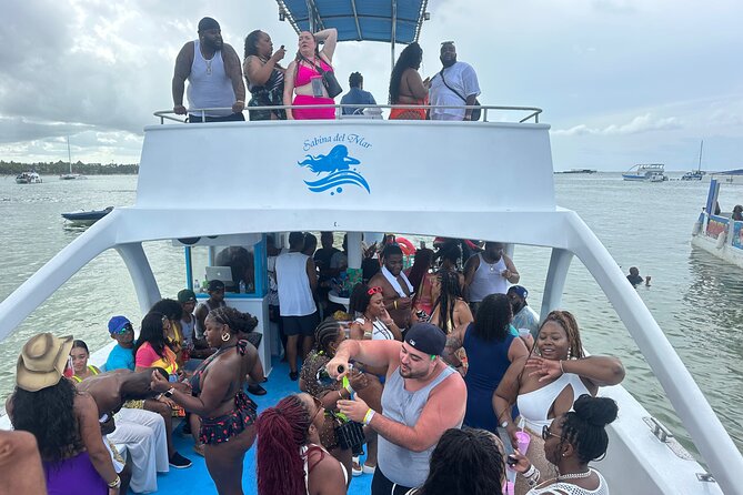 Hip Hop Adult Only Party Boat with Unlimited drinks & Sandba stop - Key things to know before you go