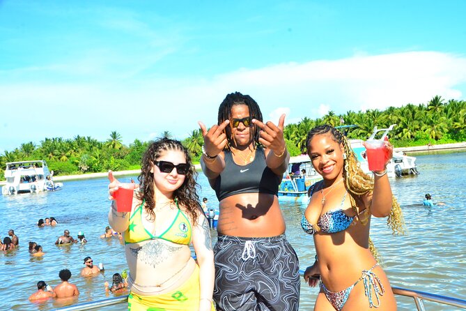 Hip Hop Adult Only Party Boat with Unlimited drinks & Sandba stop - Food, snacks, and bathroom reality checks