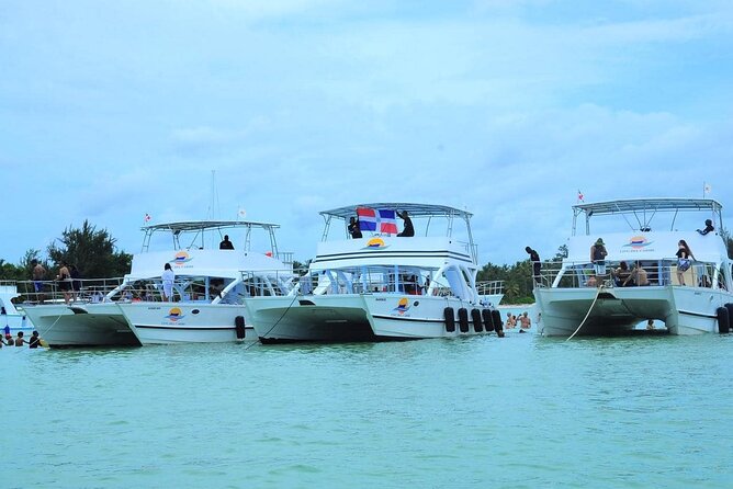 Hip Hop Beat and Live Dj Adults Only Party Boat and Free drinks - The Group Vibe: International Music, Friendly Energy