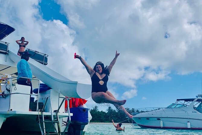 Hip hop party boat cruise & Snorkel: Wonderful time in Punta Cana - Drinks and Food: What’s Included in the Open Bar