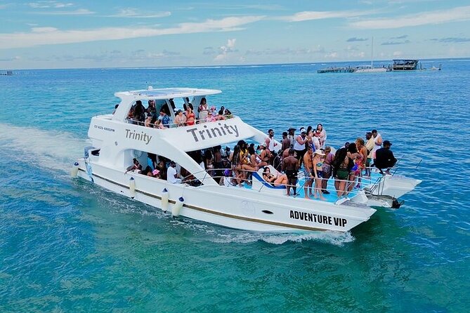 Hip Hop solo para adultos PartyBoat con Bebidas ilimitadas y Bar - Key Highlights You’ll Care About