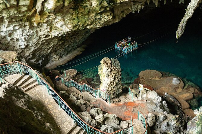 Historical Tour of Santo Domingo and 3 eyes Caves with Lunch - Presidential Palace area: what you get in 25 minutes